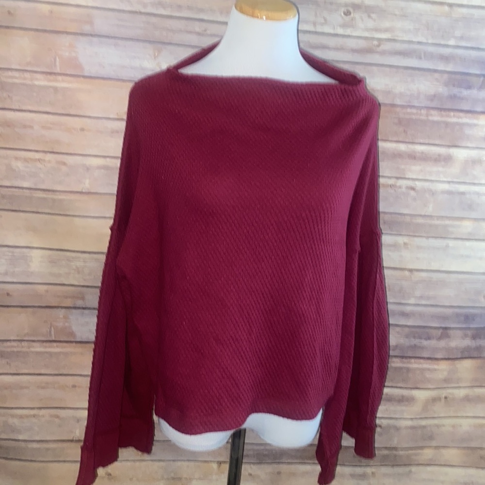 🎉Host Pick🎉NWT We The Free Queen Pomegranate Top - Picture 3 of 12